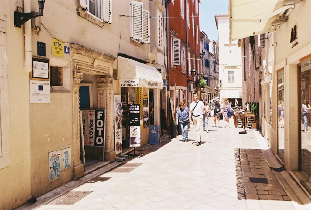 ured foto lovre zadar